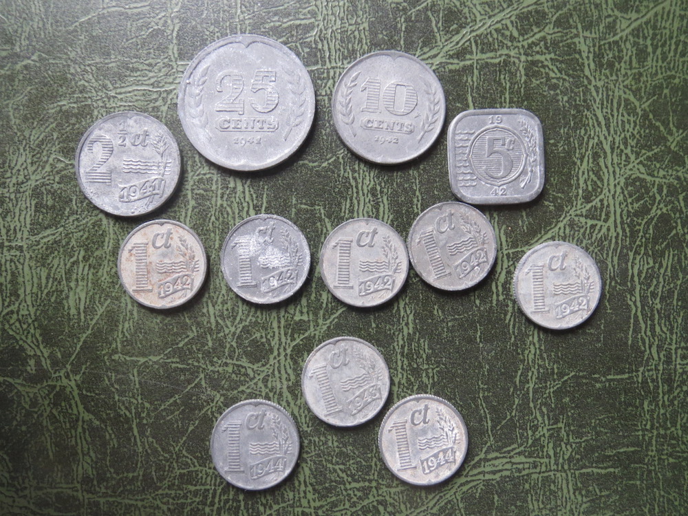Netherlands, coins during World War II, aluminum?, 1941–1944 (C-NLD-WOII-2,5-01)